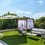 Riviera Villa *