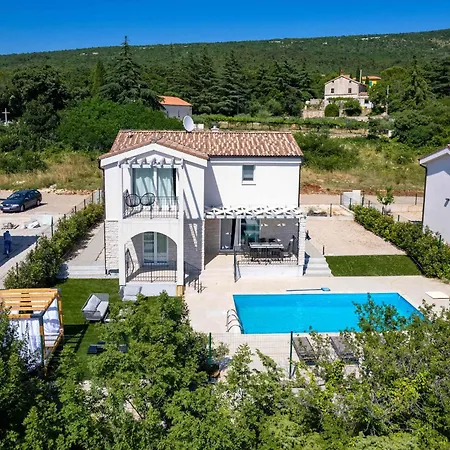 Villa Riviera *
