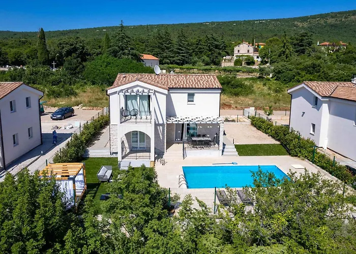 Villa Riviera *