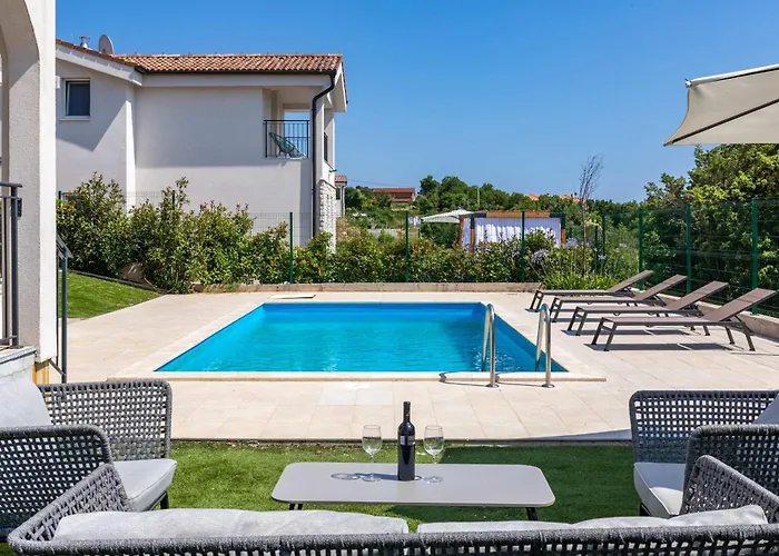 Villa Riviera *